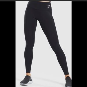 Black gym shark leggings